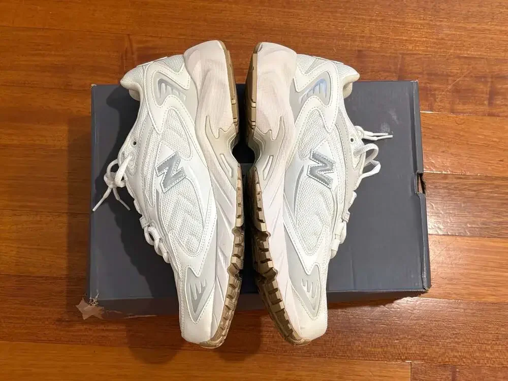 New Balance 725v1 Lifestyle Athletic Sneakers in White/Yellow ML725AF